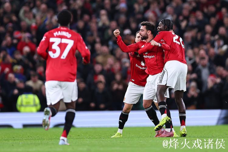 英超神仙打架!曼联三度领先遭追平,4-4上演进球盛宴 英超神仙打架!曼联三度领先遭追平,4-4上演进球盛宴