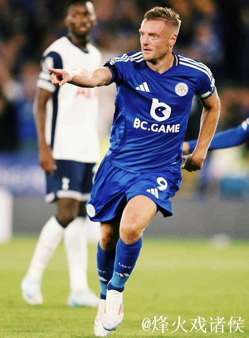 瓦尔迪38岁转战意甲追逐梦想，薪资仅为莱斯特城时期的三分之一