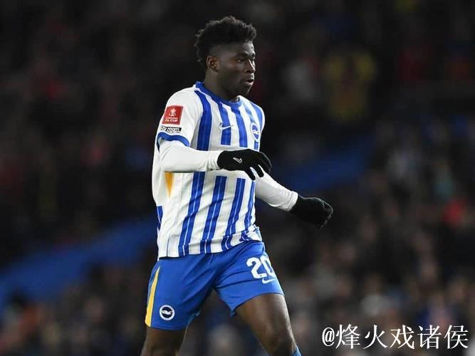 巴莱巴回应曼联转会传闻,直面压力下的挣扎 巴莱巴回应曼联转会传闻,直面压力下的挣扎