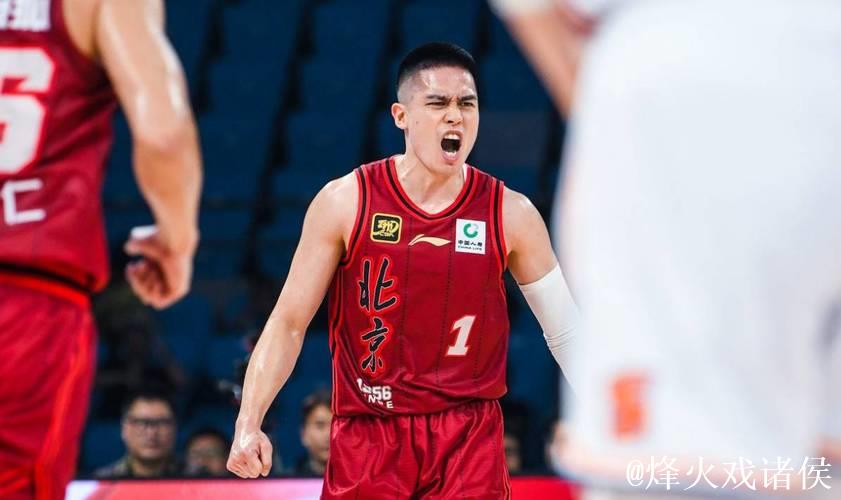 陈盈骏22分首钢胜新疆 佩里23分深圳胜天津